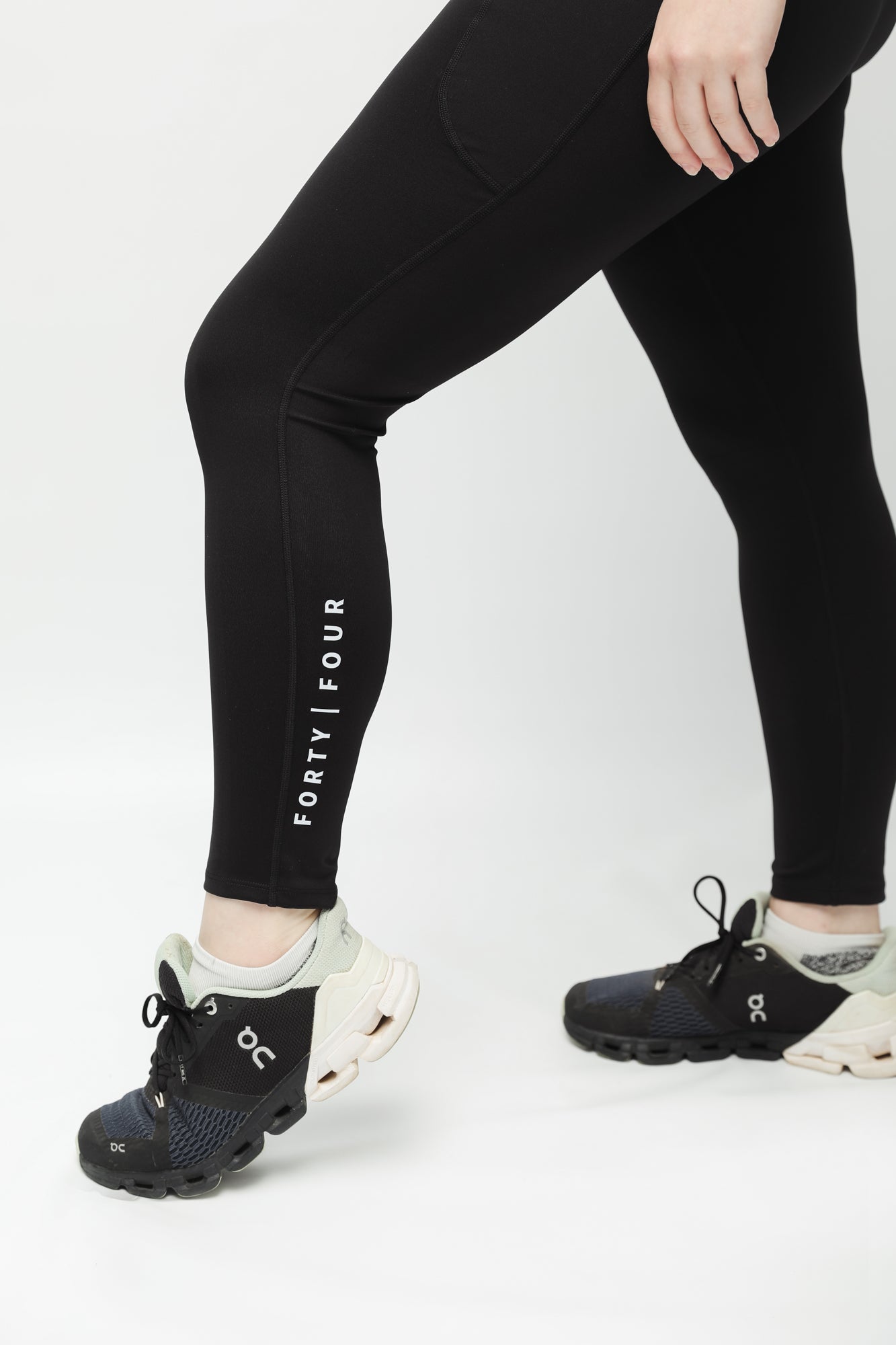 44 Ascend 7/8 Leggings Womens - Black