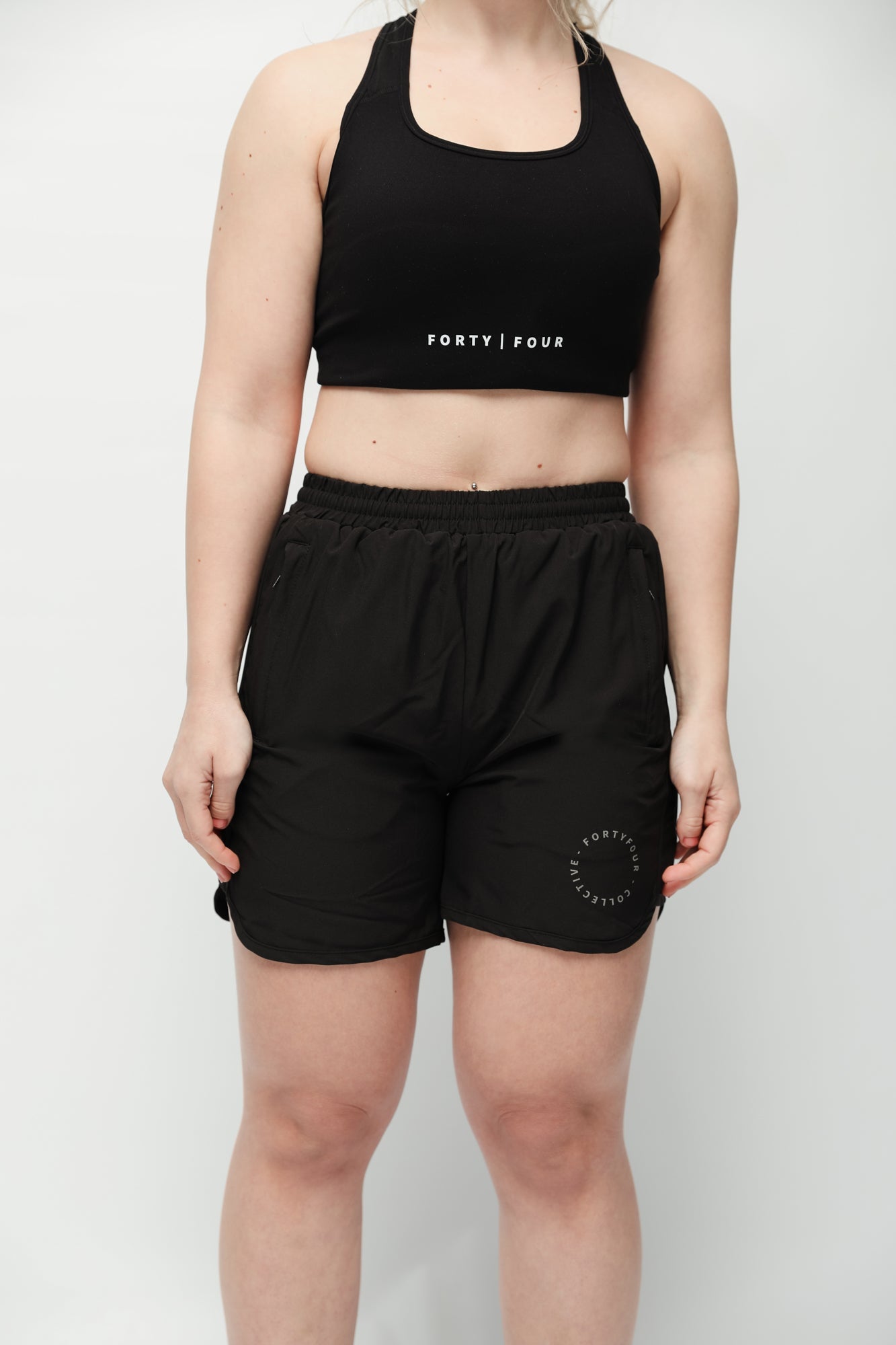 44 Essential Sports Short Womens - Black