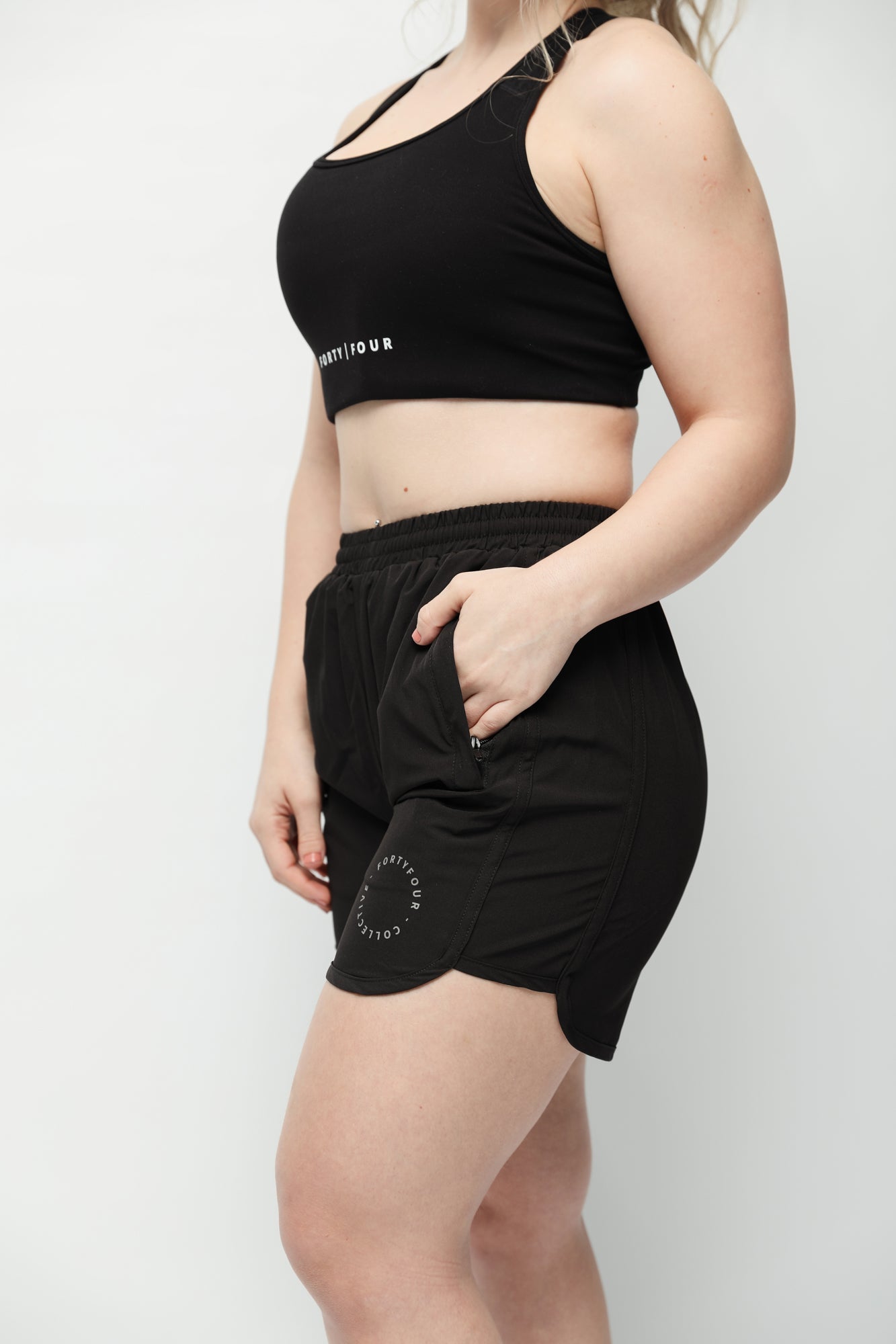 44 Essential Sports Short Womens - Black