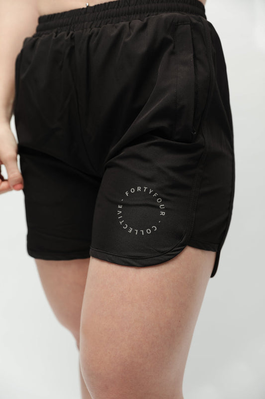 44 Essential Sports Short Womens - Black