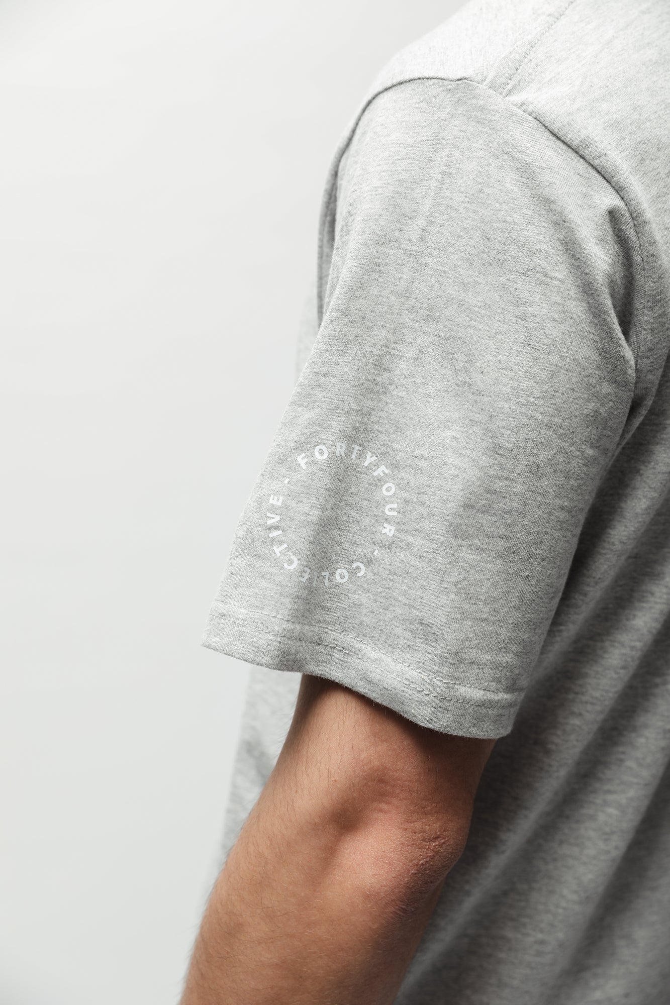 44 Essential T-Shirt Mens - Grey