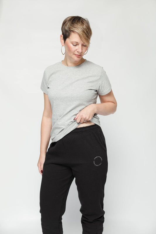 44 Essential Track Pant Unisex - Black