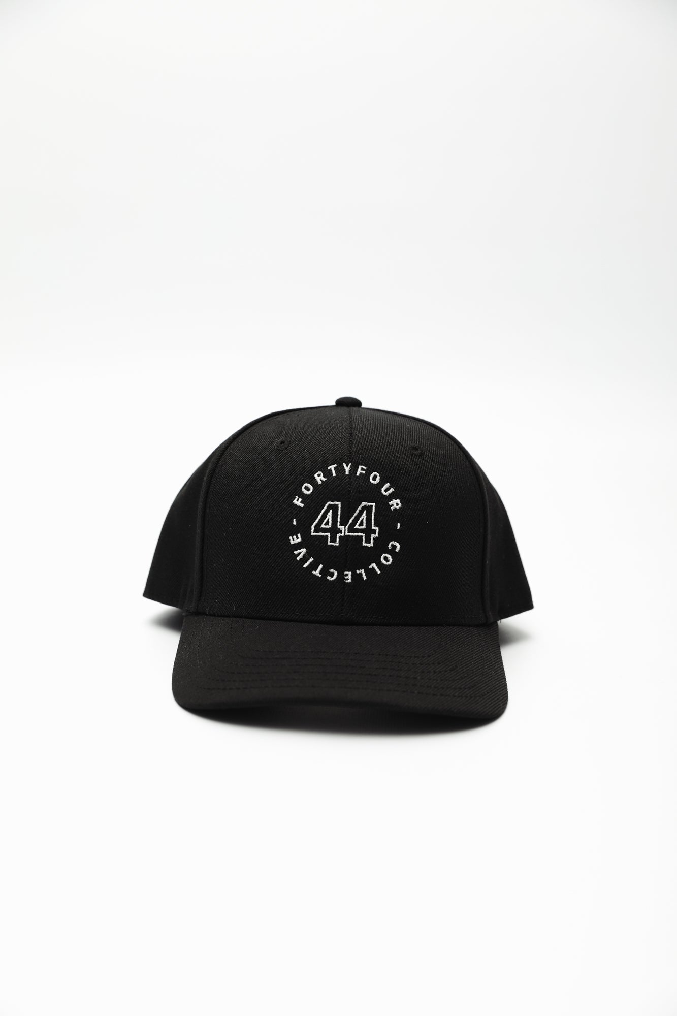 44 Essential Peak Cap - Black